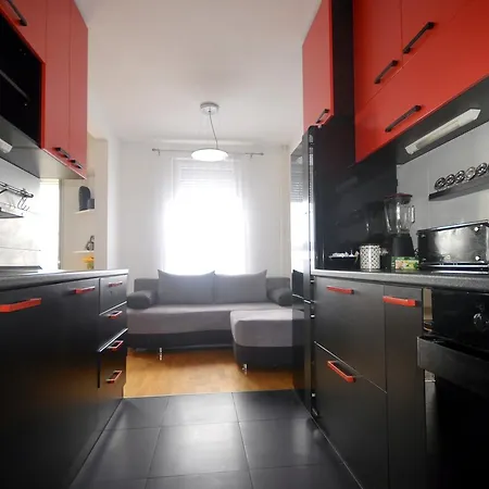 Lägenhet Clean&cozy Novi